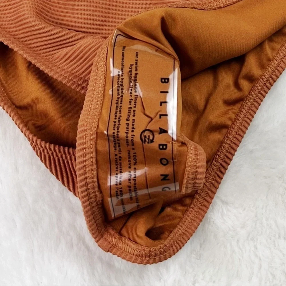 NWT Billabong Tanlines Rise Ribbed High-Waisted Bikini Bottoms in Toffee